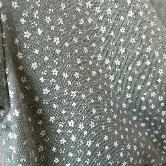 Rue21 cropped blouse - Picture 2 of 5